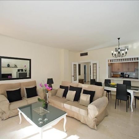 Apartment In Marbella Malaga 102959 Guadalmina 외부 사진